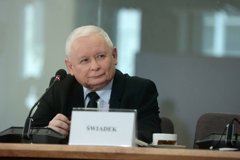 W marcu Jarosław Kaczyński odpowiadał na pytania członków komisji śledczej ds. inwigilacji systemem Pegasus.