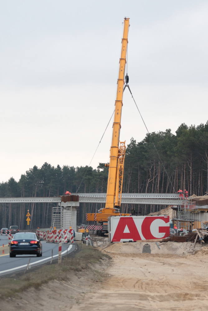 Ruszyła właśnie budowa nowego mostu na Odrze.