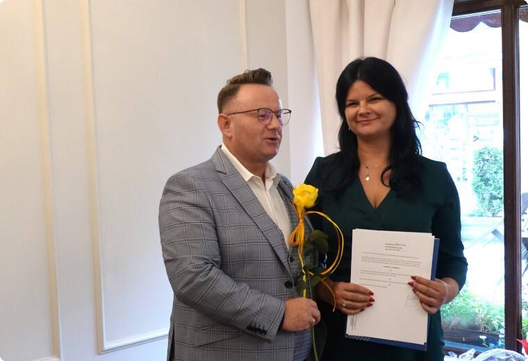 Spotkanie odbyło się w magistracie, a nominacje wręczył burmistrz Trzebini Jarosław Okoczuk