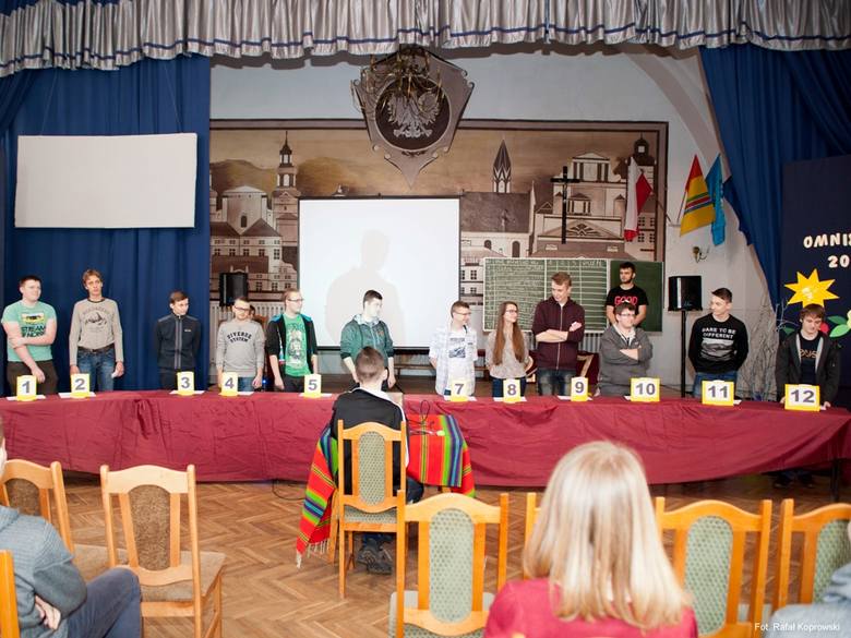 Dwunastu pretendentów do tytułu Omnibusa 2017 ZSP nr 1 w Łowiczu (Zdjęcia)