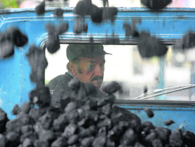 Likwidacja deputatów węglowych uderzyła w emerytów górniczych
