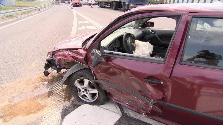 Pijany kierowca spowodował groźny wypadek na autostradzie A2
