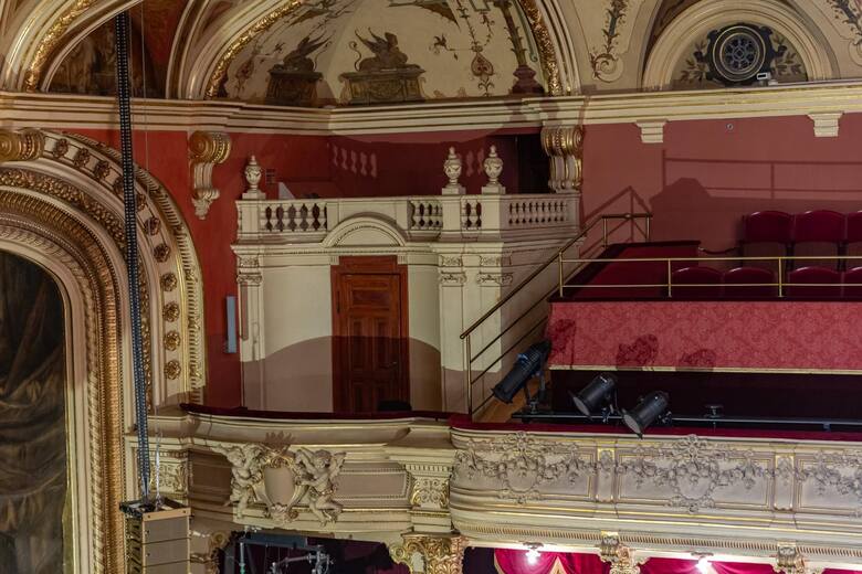 Zawiejski, projektując teatr, inspirował się Operą Paryską Garnier
