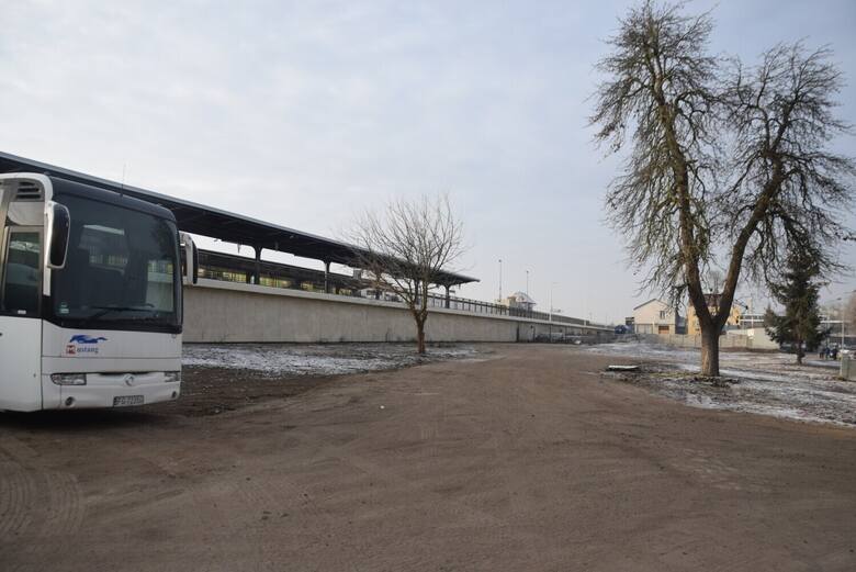 Gorzowscy urzędnicy mówią, że na wysokości ul. Jancarza można byłoby połączyć tory tramwajowe z torami kolejowymi.