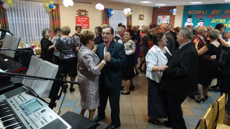 Tak bawili się seniorzy z Zamościa na 10. urodzinach swojego klubu "Zawsze Razem".