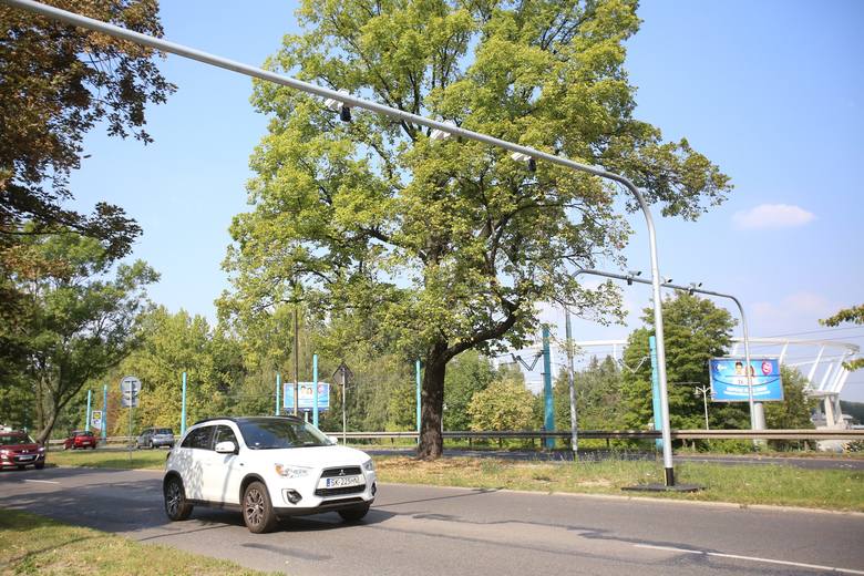 Katowice: kamery już skanują rejestracje aut [ZDJĘCIA]