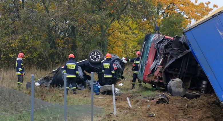 20 października na obwodnicy Chojnic zginął kierujący samochodem osobowym<br /> 