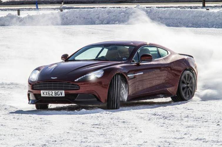 Aston Martin on ice 2013 - zdjęcia