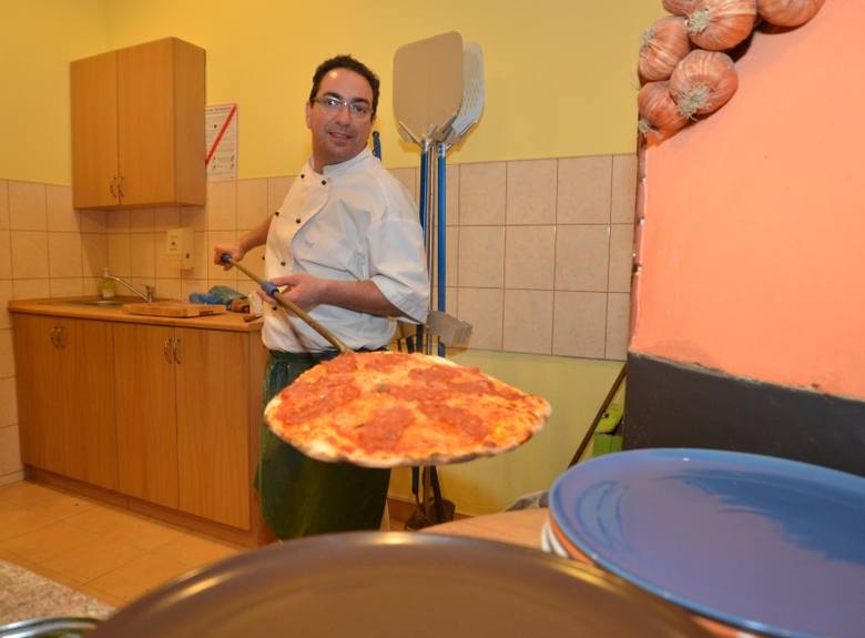 Jak zrobić dobrą włoską pizzę...
