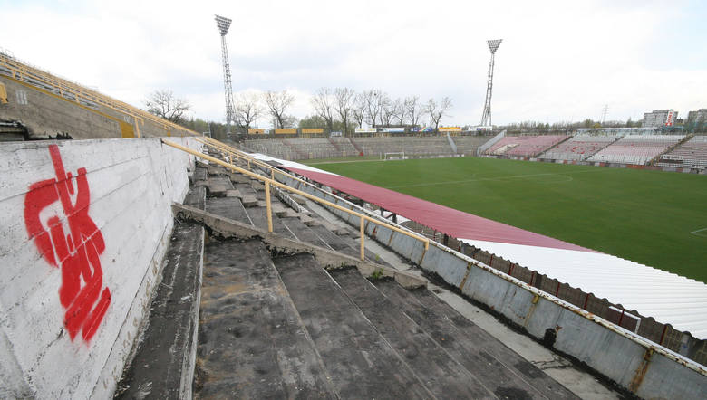 Jednym wielkim gruzowskiem jest stadion ŁKS, za chwilę sytaucja w kupę gruzu zamieni piłkarską drużynę