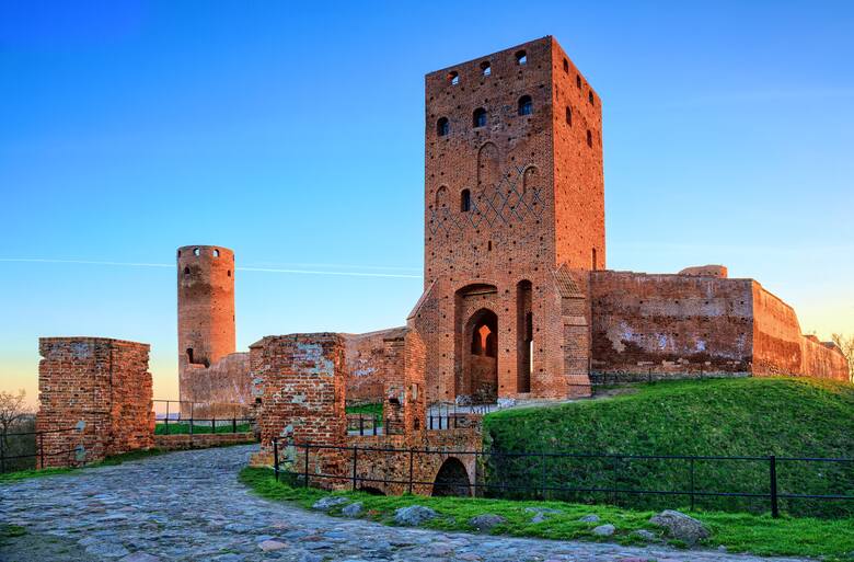 Wieża bramna zamku w Czersku