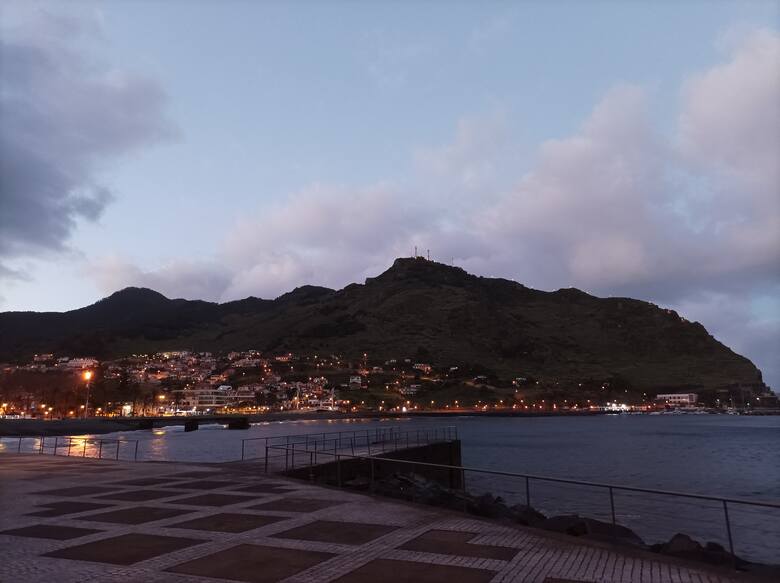 Ostatni wieczór na Maderze - widok na wzgórza wokół Machiko.