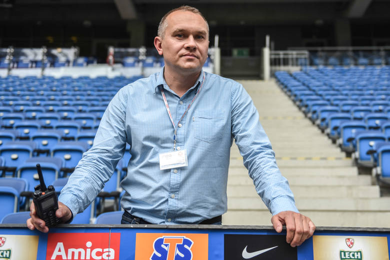 Piotr Kiciński kiedyś sprzedawał kasy fiskalne, a dziś jest szefem stewardów na stadionie Lecha Poznań