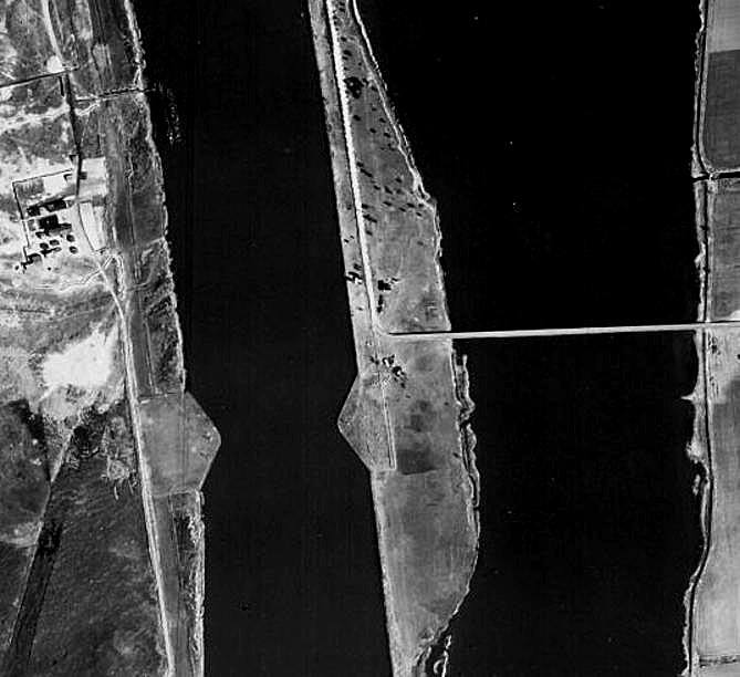 Fort Gerharda pozyskał zdjęcia lotnicze z II wojny światowej świnoujskiego portu zrobione przez amerykańskie samoloty. Jakość jest tak wysoka, że po powiększeniu można zobaczyć trawę.