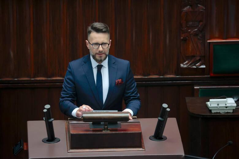 Poseł z ramienia Prawa i Sprawiedliwości Radosław Fogiel zaznaczył, że PiS jest gotowy na współpracę ze wszystkimi, którzy "Polskę mają w s