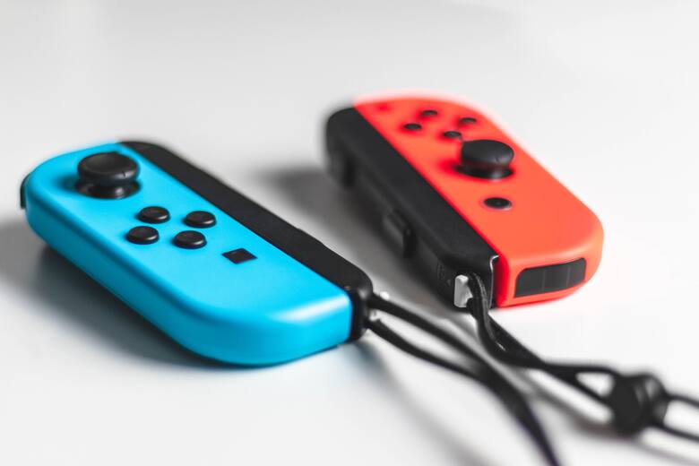 Co ciekawe, Nintendo Switch pod względem sprzedaży ustępuje jedynie dwóm urządzeniem, w tym jednym tej samej marki.