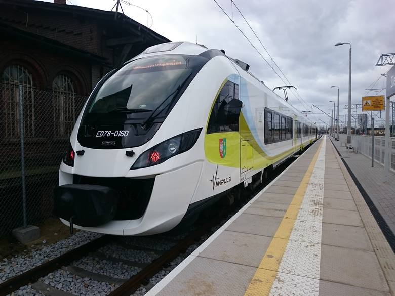 Pociąg Impuls łączy ze sobą już Nową Sól, Zieloną Górę i Poznań. Trasę pomiędzy stolicami województw pokonuje w 1 godz. i 40 min.