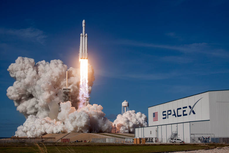Start rakiety Falcon Heavy.