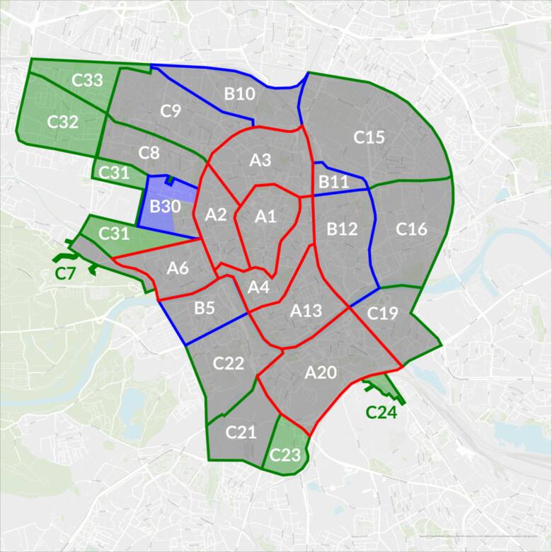 Kraków. Od 15 maja zmiany w strefie parkowania. Rewolucja przeniesiona została na 2024 rok. Gdzie zapłacimy drożej?