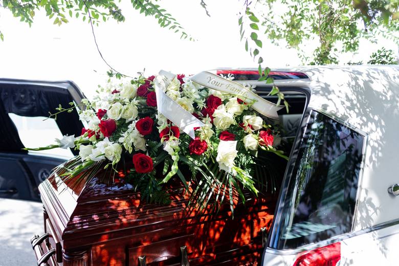 Pogrzeb bliskiej osoby - wszystko, co musisz wiedzieć o organizacji pogrzebu w województwie kujawsko-pomorskim