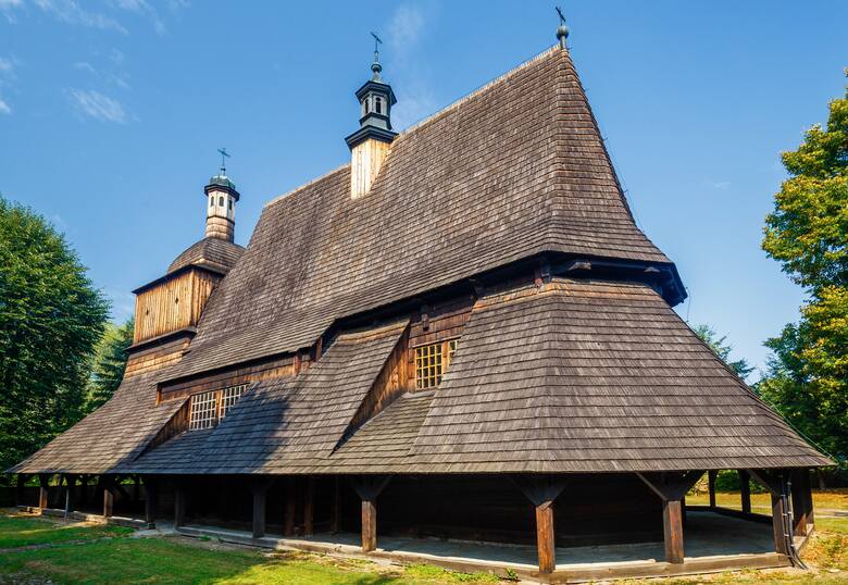 Piękna świątynia św. św. Filipa i Jakuba w Sękowej została wpisana na Listę Światowego Dziedzictwa UNESCO