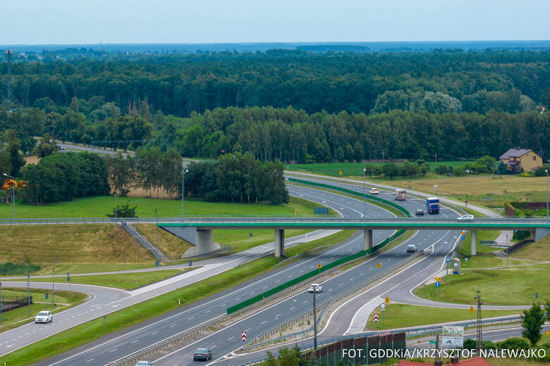 Wojewoda Mazowiecki wydał decyzję o zezwoleniu na realizację inwestycji drogowej (ZRID) na ok. 12-kilometrowy odcinek drogi ekspresowej S7 pomiędzy Załuskami