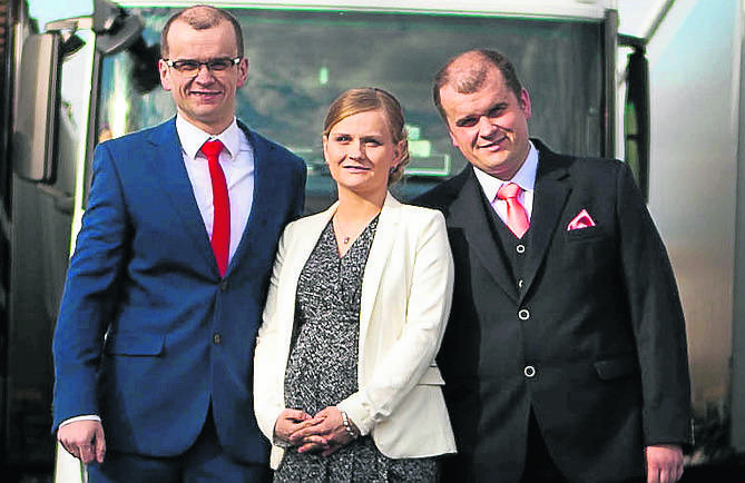 Zbigniew, Ewelina i Grzegorz Janasowie mają firmę rodzinną .