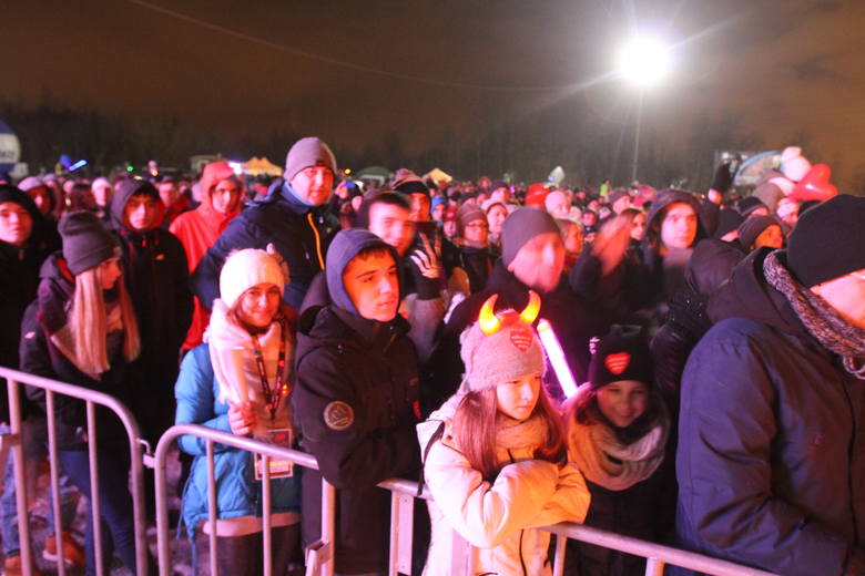 Efektowny pokaz sztucznych ogni czyli Światełko do Nieba w Sosnowcu