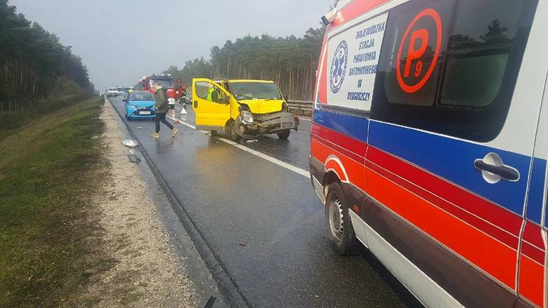 Wypadek na trasie Bydgoszcz-Inowrocław. Trzy osoby ranne 