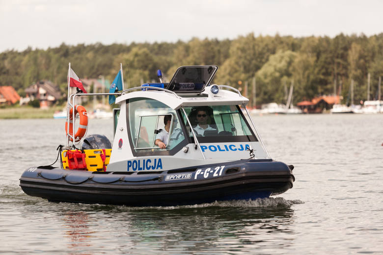 Policja wodna, WOPR-owcy i strażacy prowadzą wspólne patrole strzeżonych i niestrzeżonych kąpielisk