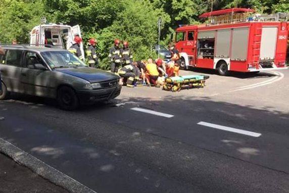Poznań Wypadek na Lutyckiej. Motocyklista wjechał w auto
