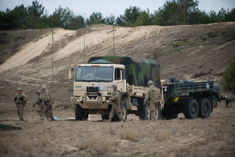  W lutym na toruńskim poligonie NATO prowadziło ćwiczenia  „Dragon Shock” . Zbliżające się manewry będą znacznie większe. Przez Toruń przejedzie blisko 100 opancerzonych samochodów.