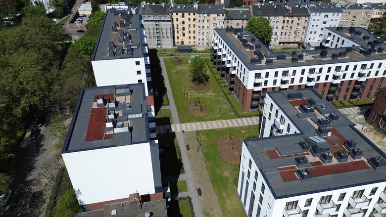 Mieszkania na wynajem w samym centrum Wrocławia. Trwają poszukiwania najemców na osiedlu Nowa Kolejowa