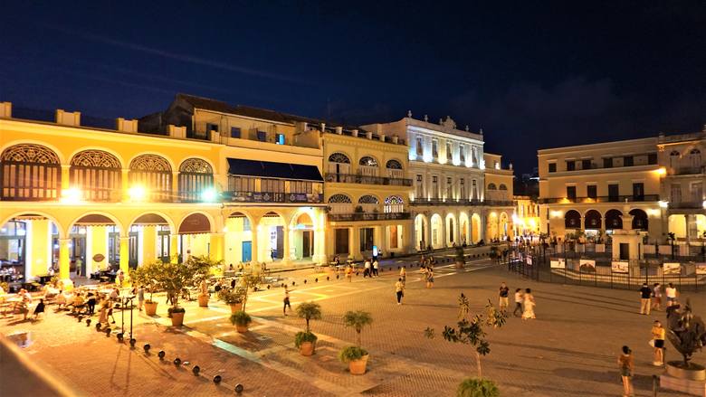 Plaza Vieja, najstarszy i najbardziej okazały plac w Hawanie