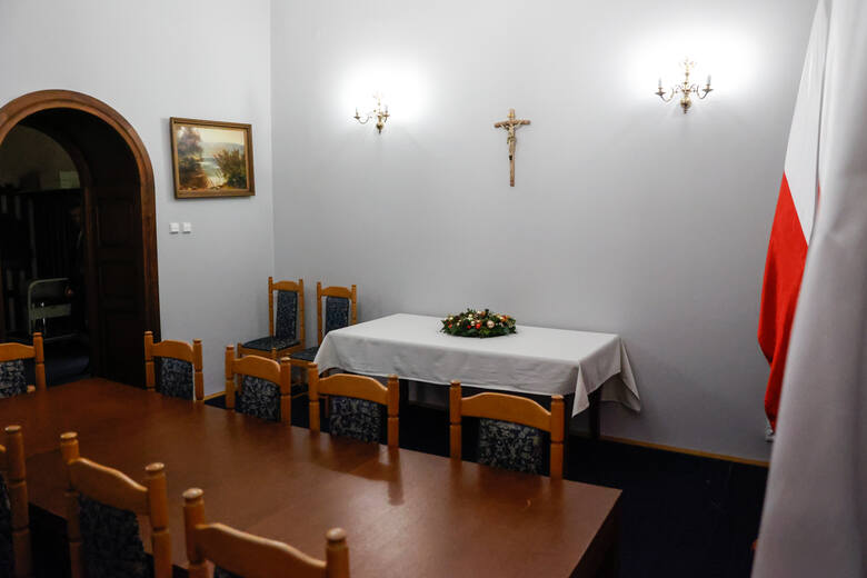 Wojewoda lubelski przeprosił wszystkich, którzy poczuli się urażeni przeniesieniem krzyża