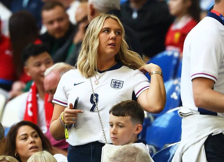 Mocne wsparcie Anglii z trybun: przybyły żony i dziewczyny piłkarzy „Trzech Lwów”