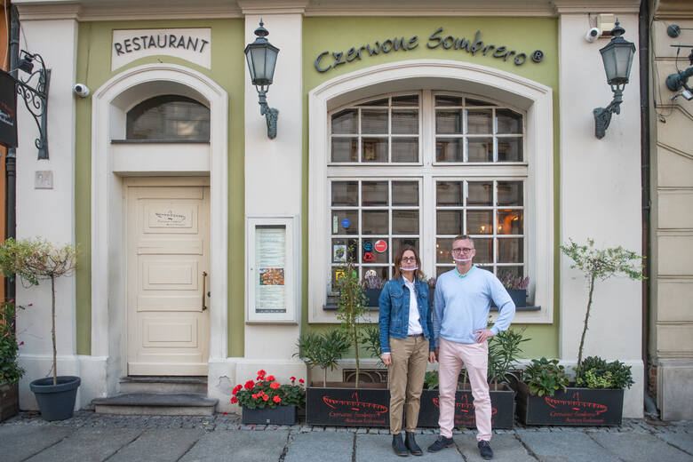 Właściciel restauracji Czerwone Sombrero, Piotr Konieczny, postanowił walczyć o byt lokalu, pomimo gruntownego remontu Starego Rynku.