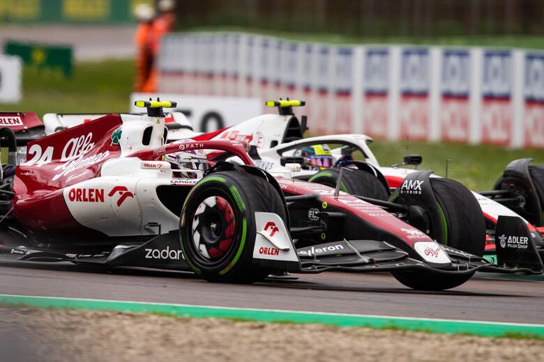 Verstappen dyktuje tempo, czyli sierpniowe podsumowanie rywalizacji w Formule 1                                               