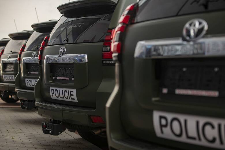 Toyota dostarczyła czeskiej Policji w Průhonicach 12 modeli terenowych Land Cruiserów. Będą one służyć w Služba cizinecké policie (czeski odpowiednik