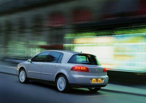 Renault Vel Satis kontra Opel Signum
