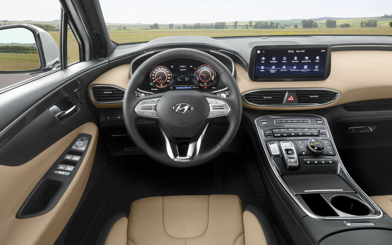 Hyundai Santa Fe Hyundai ogłosił wprowadzenie do oferty nowego Santa Fe, który pojawi się w salonach już w grudniu. Po raz pierwszy dostępna będzie także