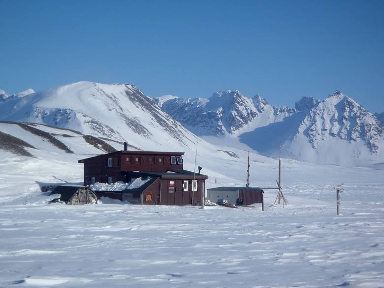 Naukowcy z UMK mają bazę na Spitzbergenie [zdjęcia]