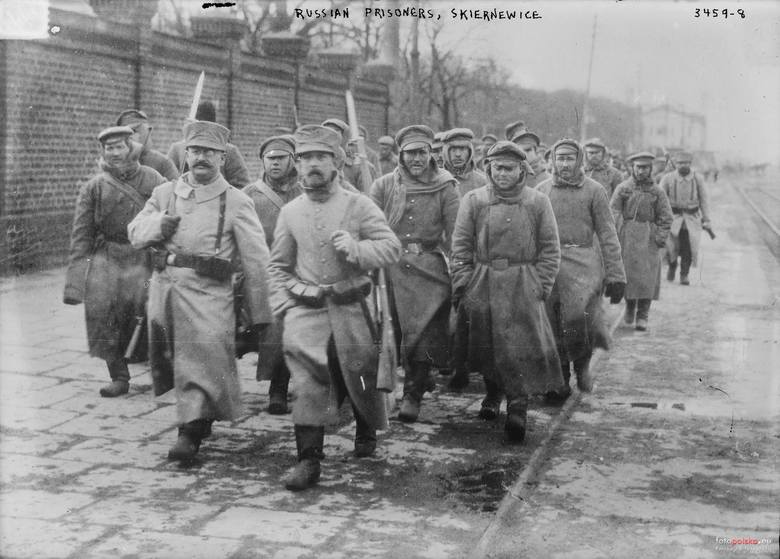 Lata 1914-1915 , rosyjscy jeńcy w Skierniewicach