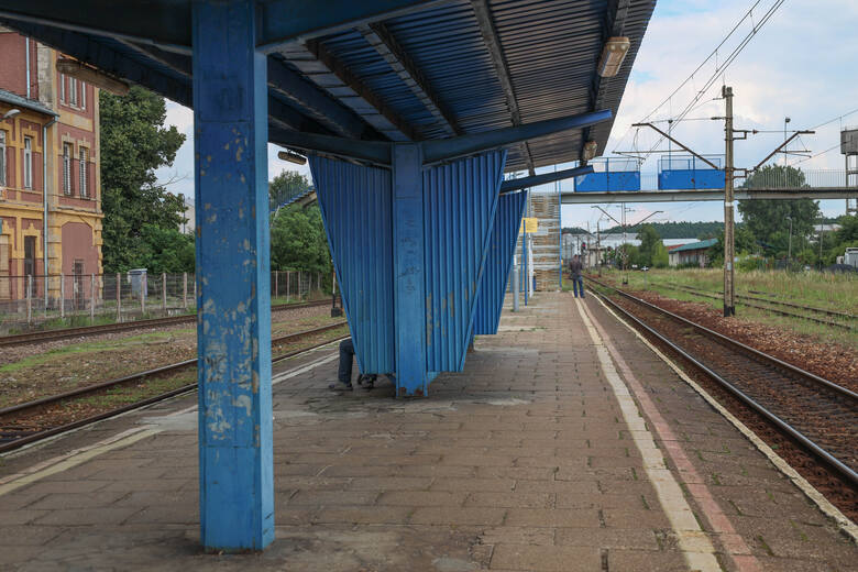 Perony kolejowe w Olkuszu