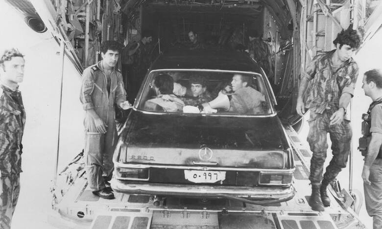 Mercedes, którego użyli izraelscy komandosi podczas akcji na lotnisku Entebbe.