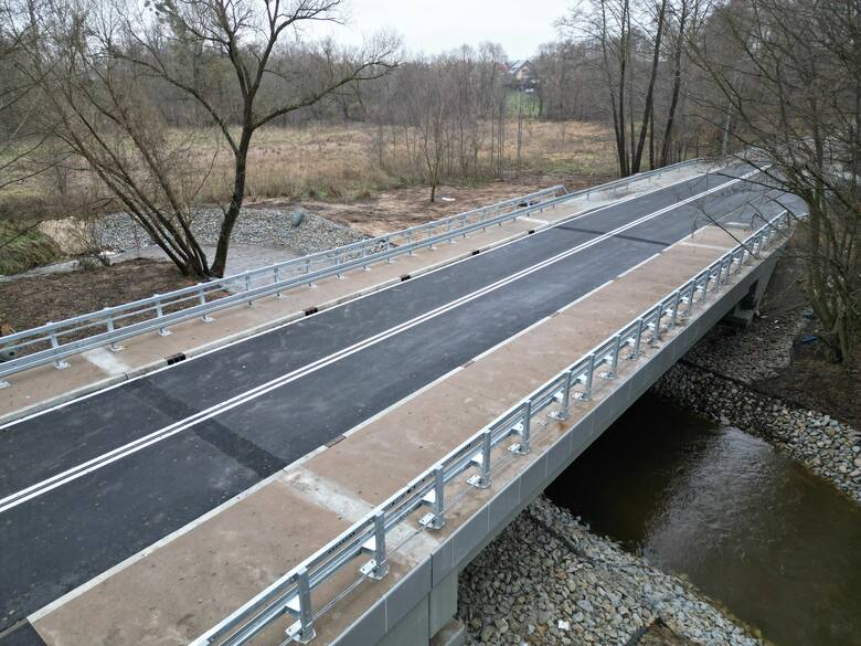 Przebudowa mostu w ciągu drogi powiatowej nr 4713E nad rzeką Struga Węglewska w miejscowości Węglewice wraz z drogą dojazdową