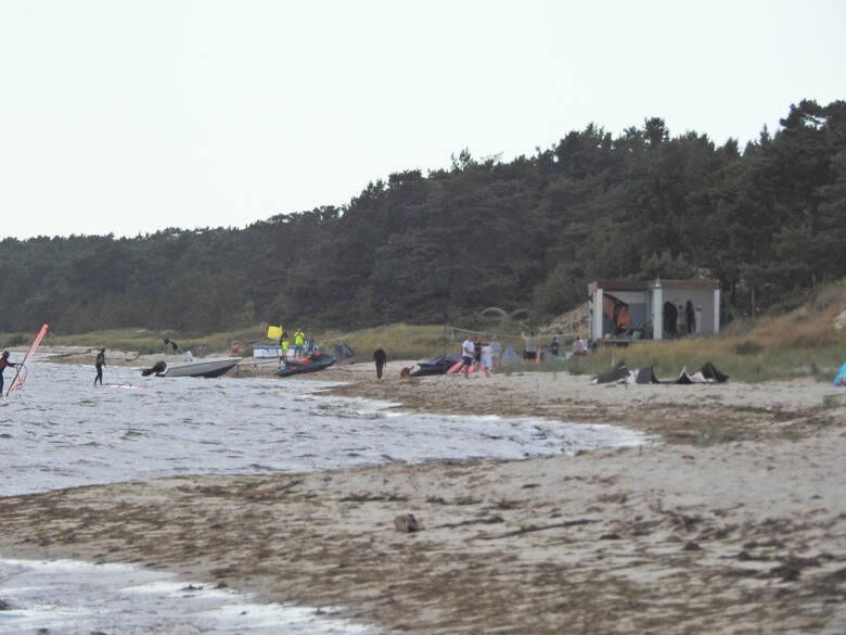 Obszar nowo powstałego klubu surfingowego na plażach Długiej Mielizny