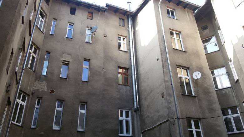 Podniebna ścieżka w Gliwicach: Architekci z Gliwic Zalewski Architecture Group stworzyli projekt oryginalnego balkonu. 