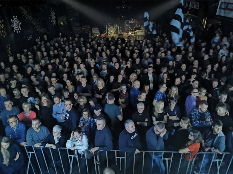 Publiczność na koncercie w ramach Dni Grzegorza Ciechowskiego w klubie "Od Nowa", 2019