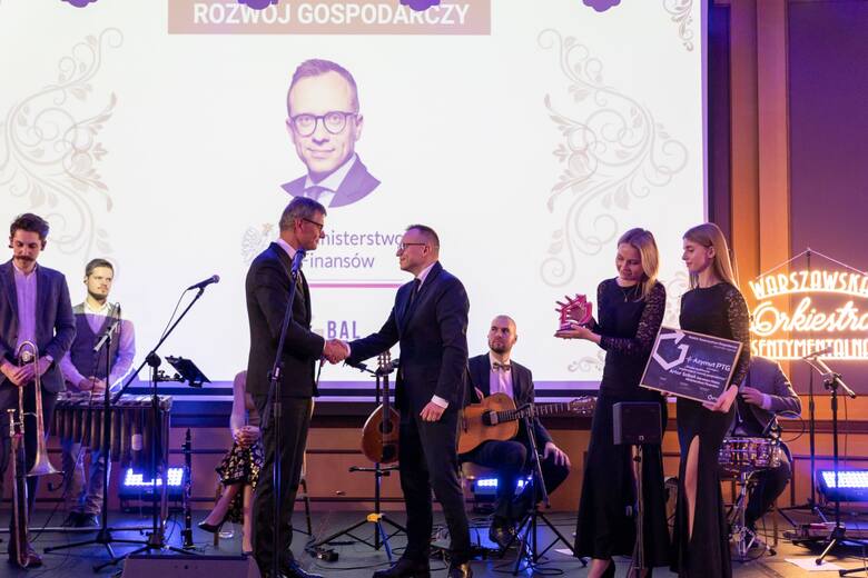 Wiceminister Artur Soboń z nagrodą Polskiego Towarzystwa Gospodarczego